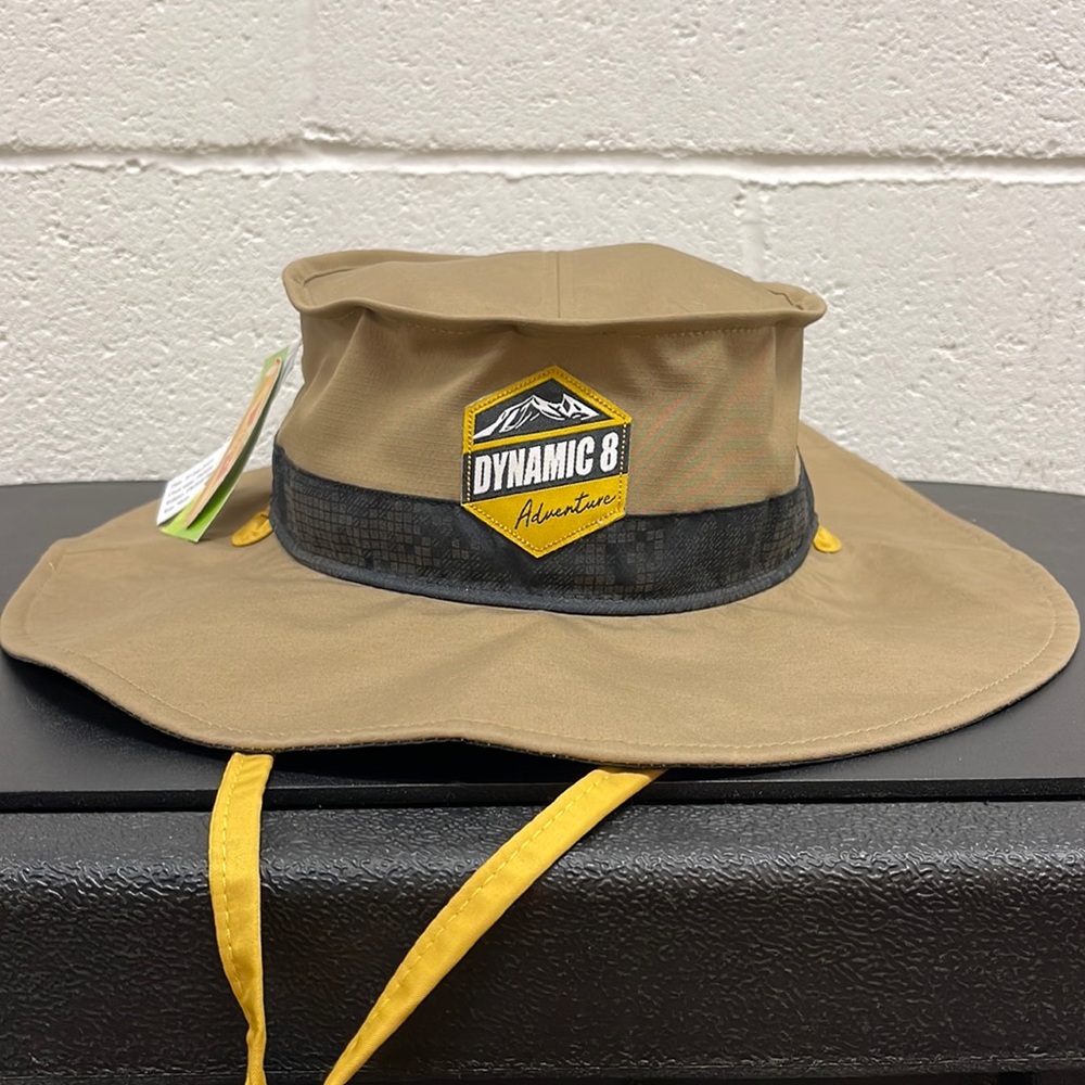 Dynamic fishing hat